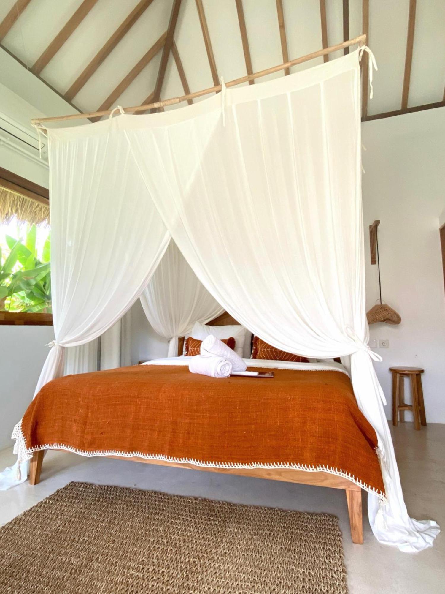 Luana Lombok Hotel Selong Belanak Exterior foto